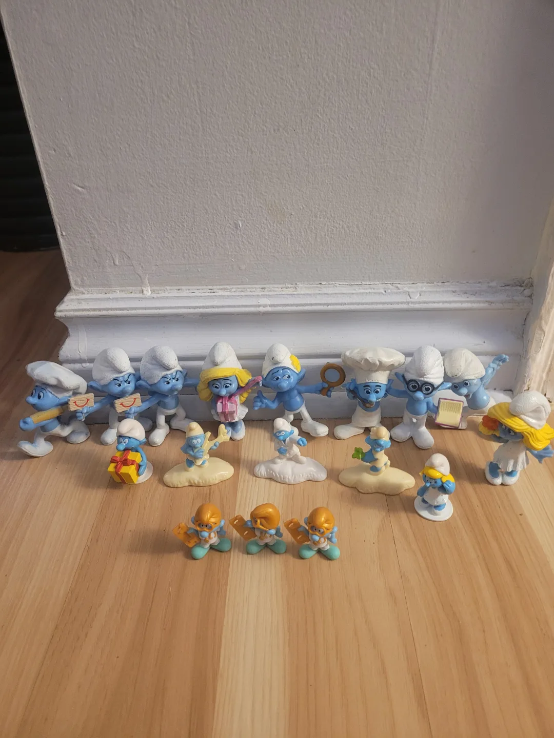 Smurf figurines - Collection of 15 thumbnail