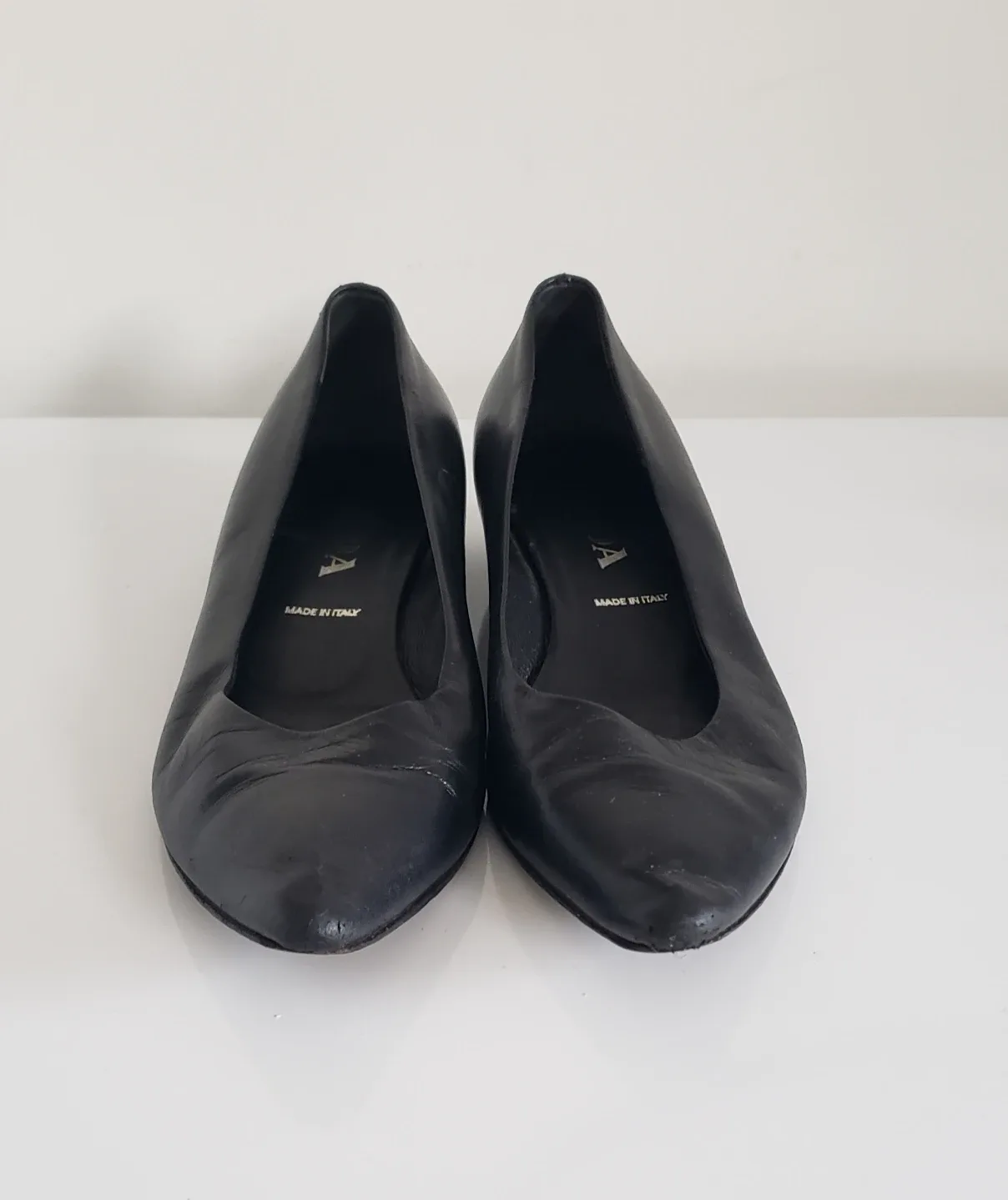 Prada Black Leather Pointed Toe Flats - Sz 38 image indicator(3)