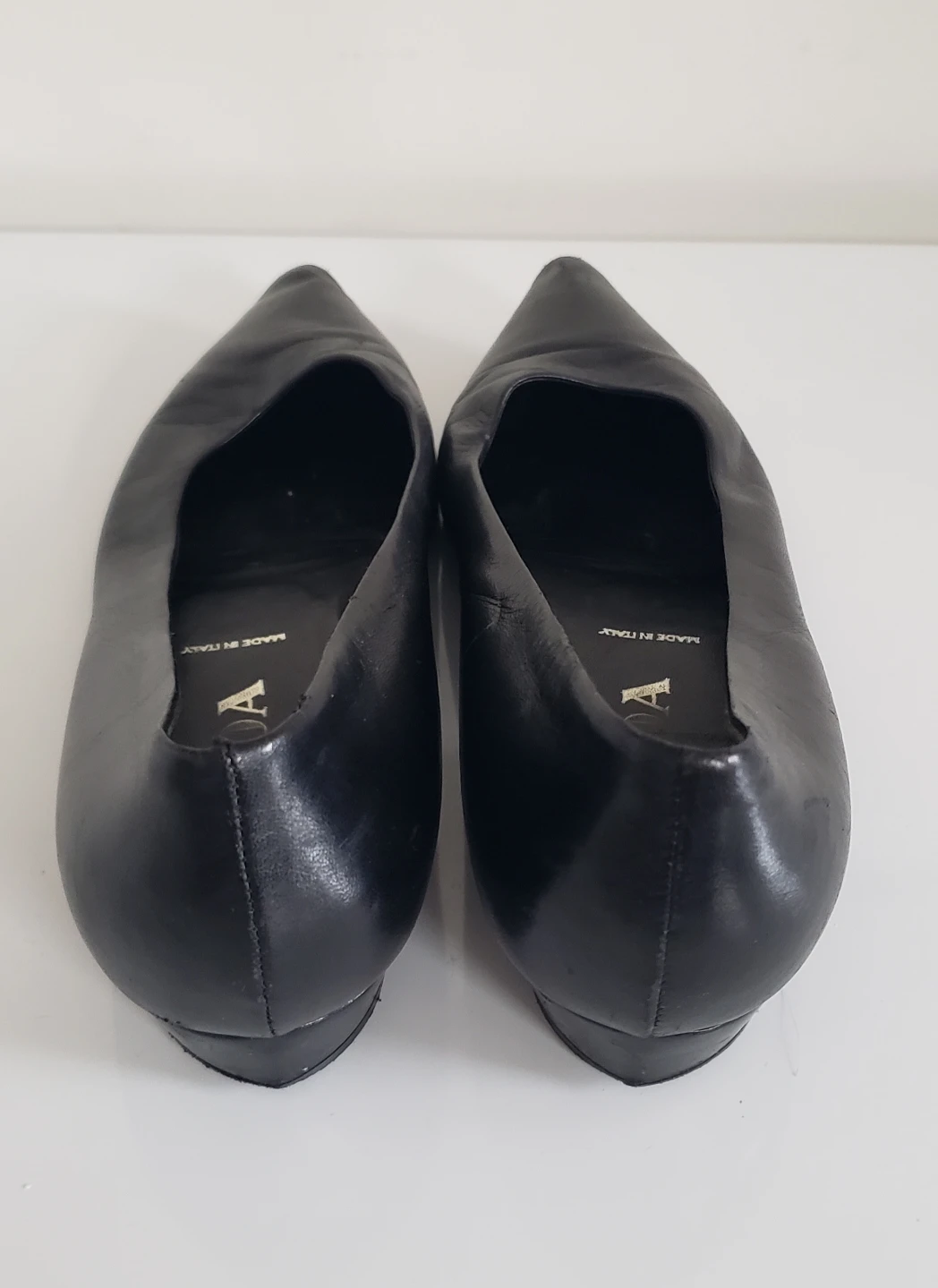 Prada Black Leather Pointed Toe Flats - Sz 38 - photo 5