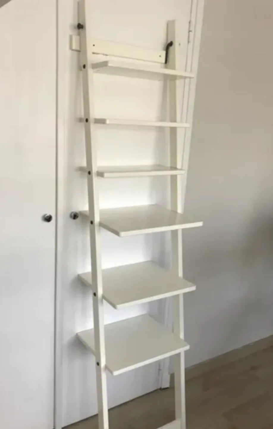 White Ladder Shelf image indicator(6)