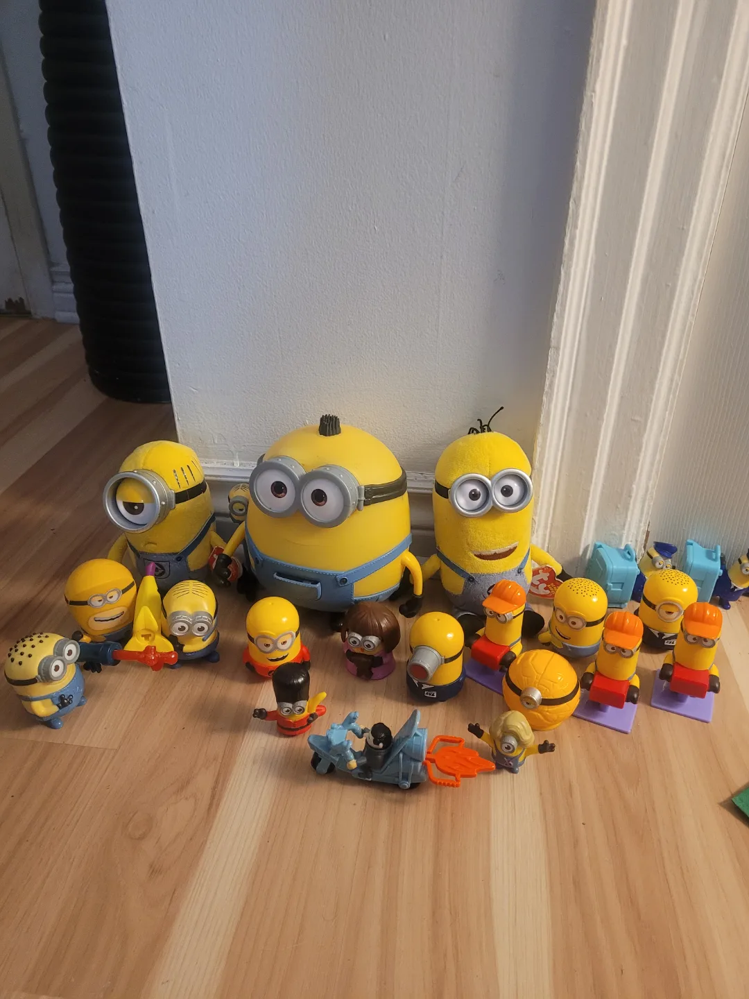 Large Collection of Minion Toys thumbnail