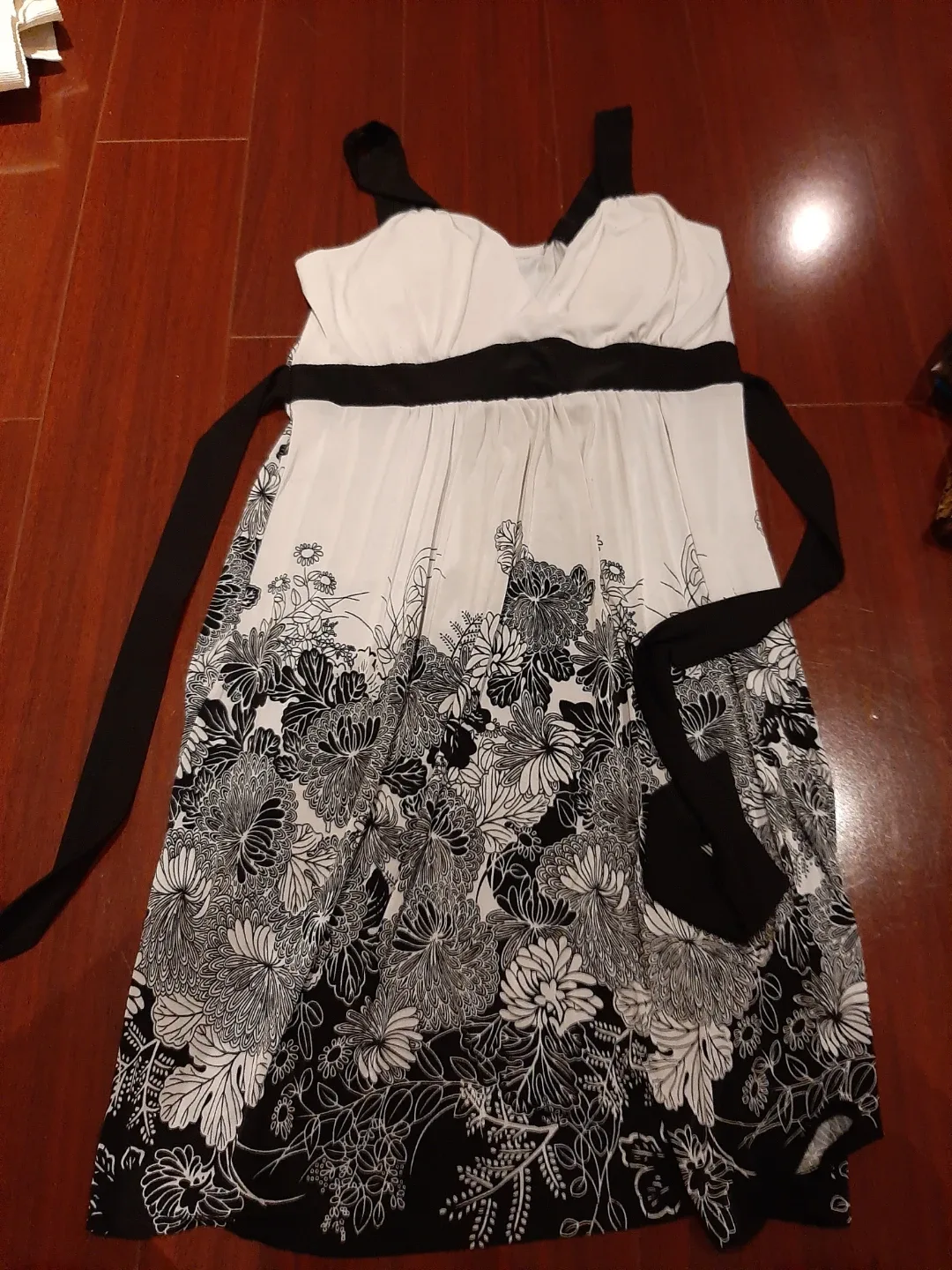 Women's Clothes $10 each image indicator(6)