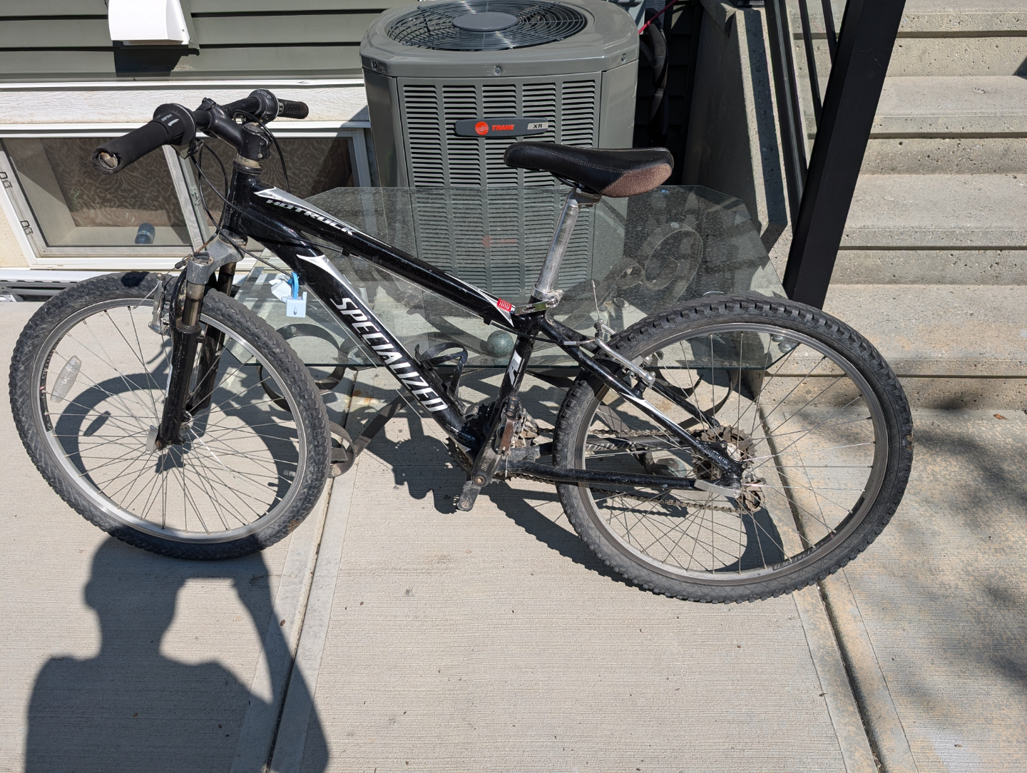 Specialized Hotrock Mountain Bike - photo 4