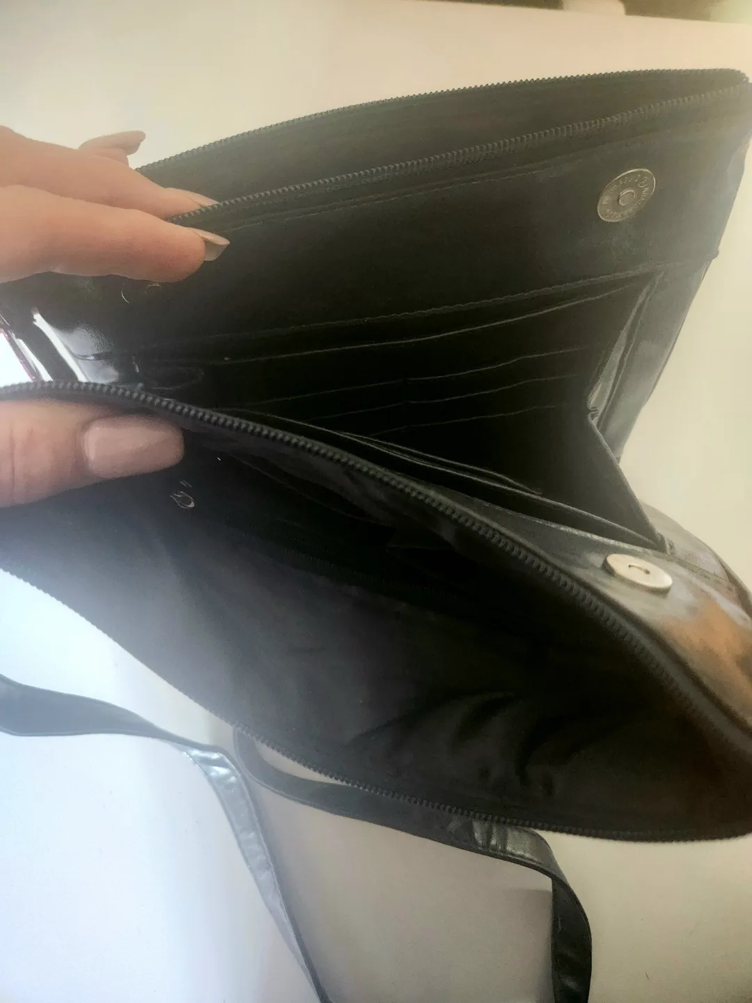 # freecycle  🌼 Dark blue Leather Crossbody Bag image indicator(3)