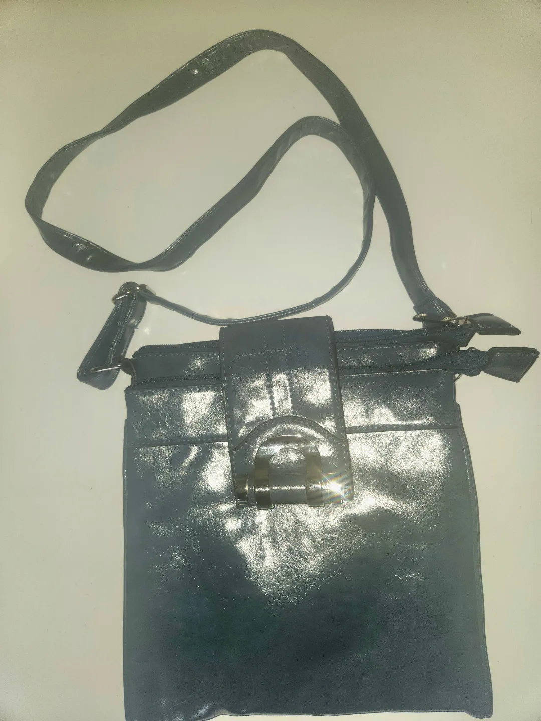 # freecycle  🌼 Dark blue Leather Crossbody Bag image indicator(6)