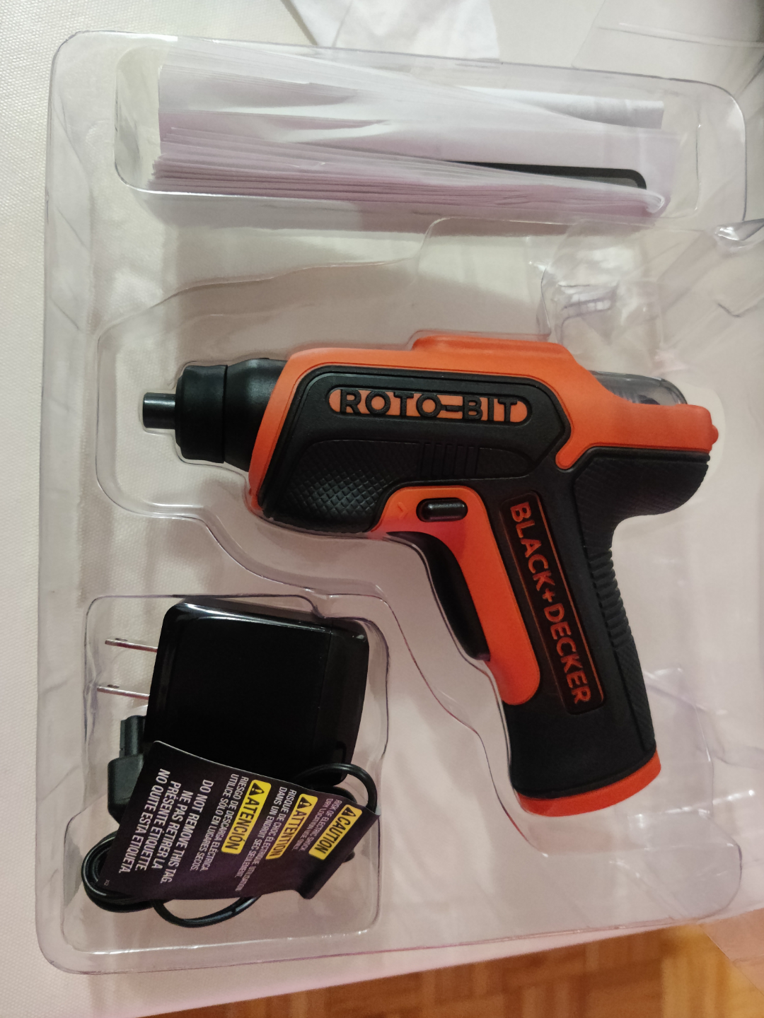 Black+Decker 4V MAX Screwdriver with 8 Bits #ThriftyPicks 🏒 - photo 3
