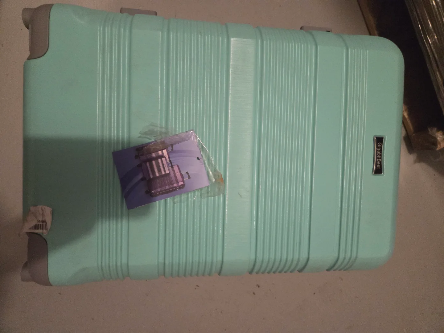 Globalbest Mint Green Suitcases 2 boxes medium and small thumbnail