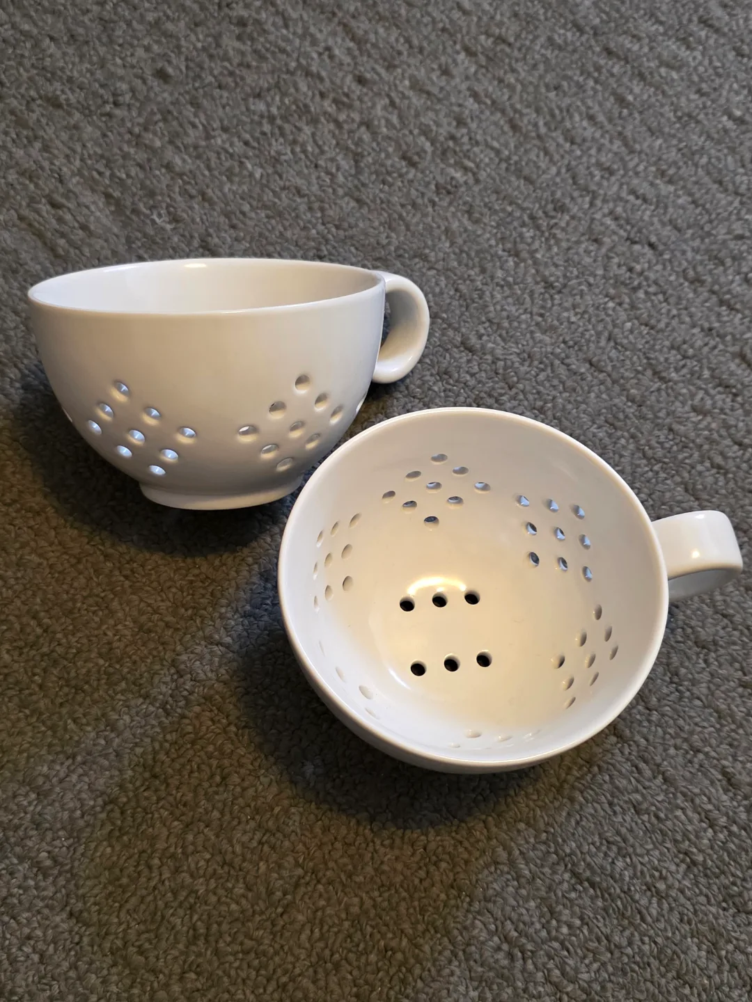 Crate&Barrel White Ceramic Colander Berry Cups thumbnail