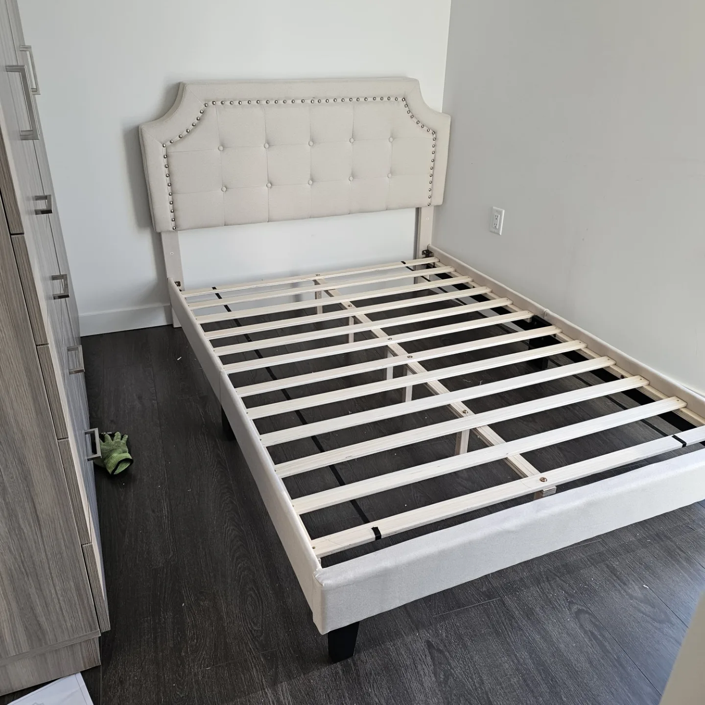 Stylish Grey Linen Bed Frame with Headboard – On Sale image indicator(2)