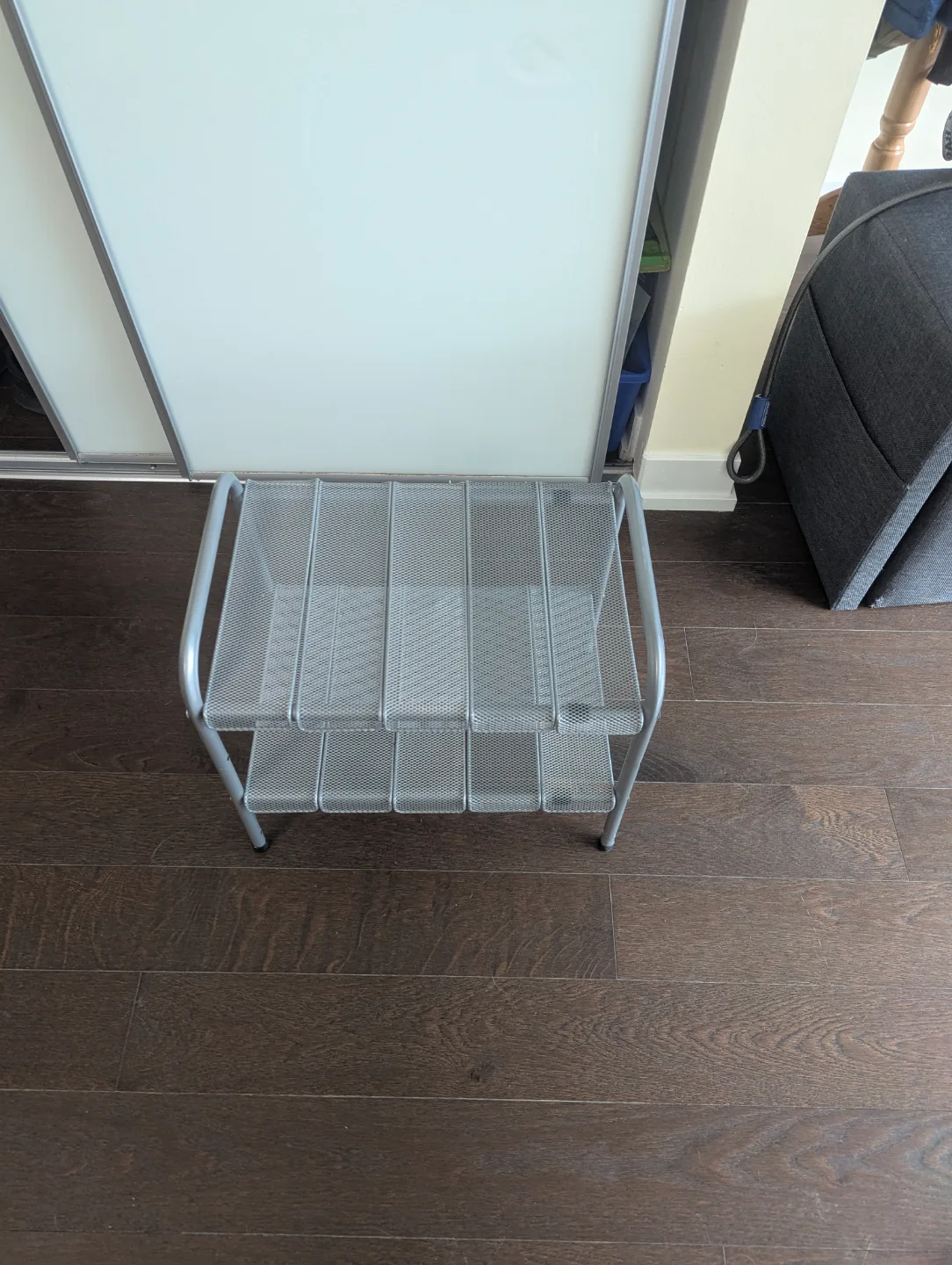 Expandable Small Metal Shelf / Shoe Rack thumbnail
