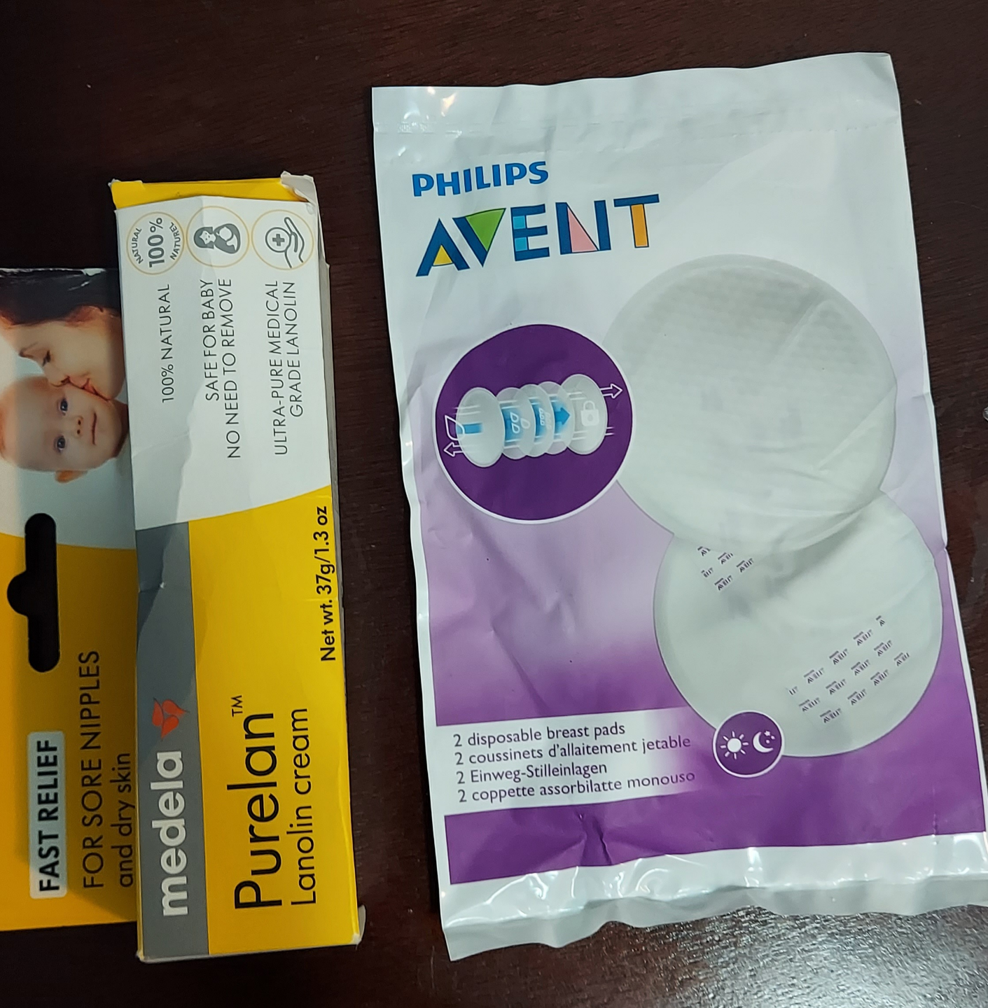 Nursing Essentials Bundle.Medela nipple cream+breast pads