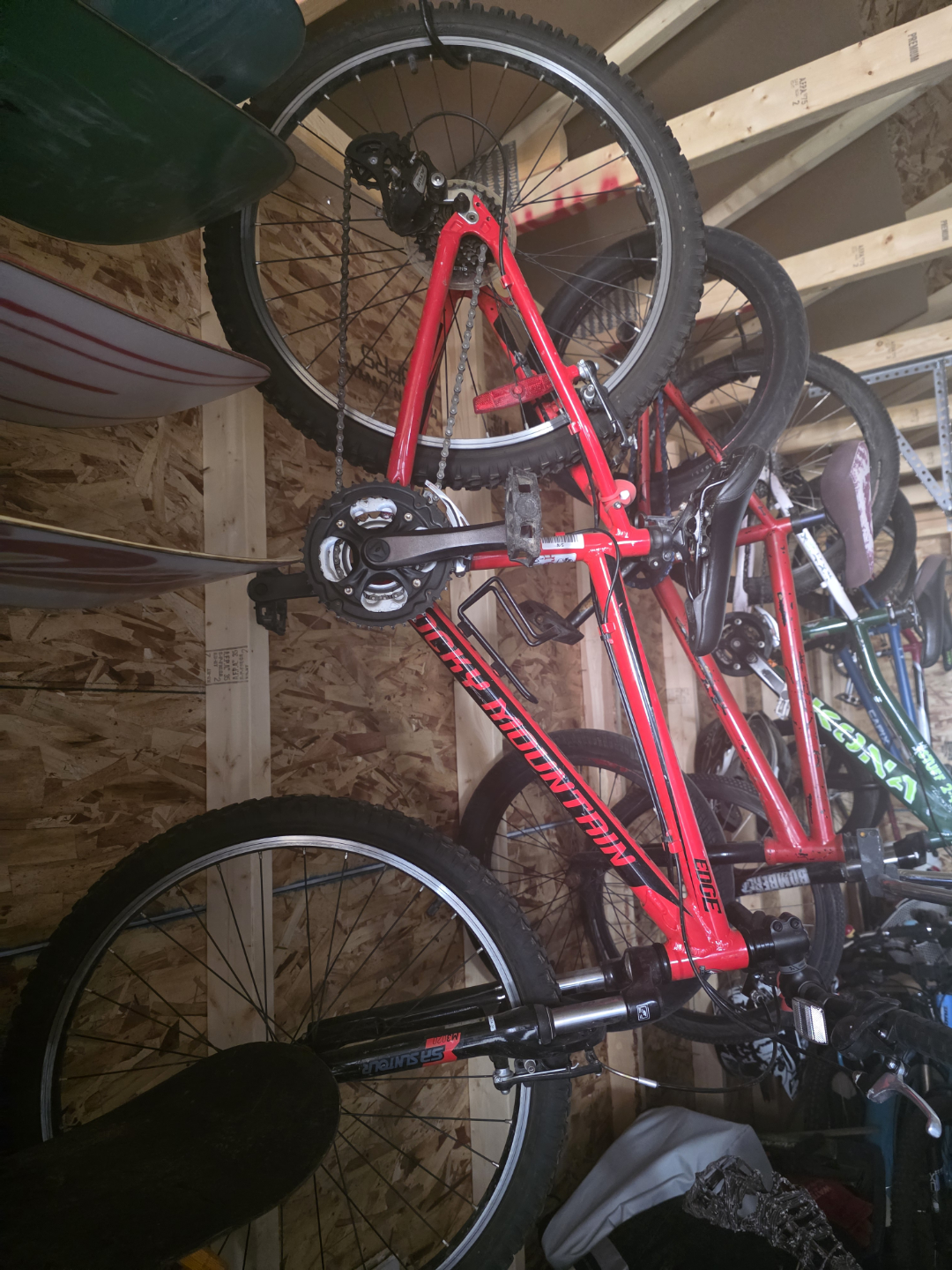 Red Rock Mountain Edge Youth Mountain Bike