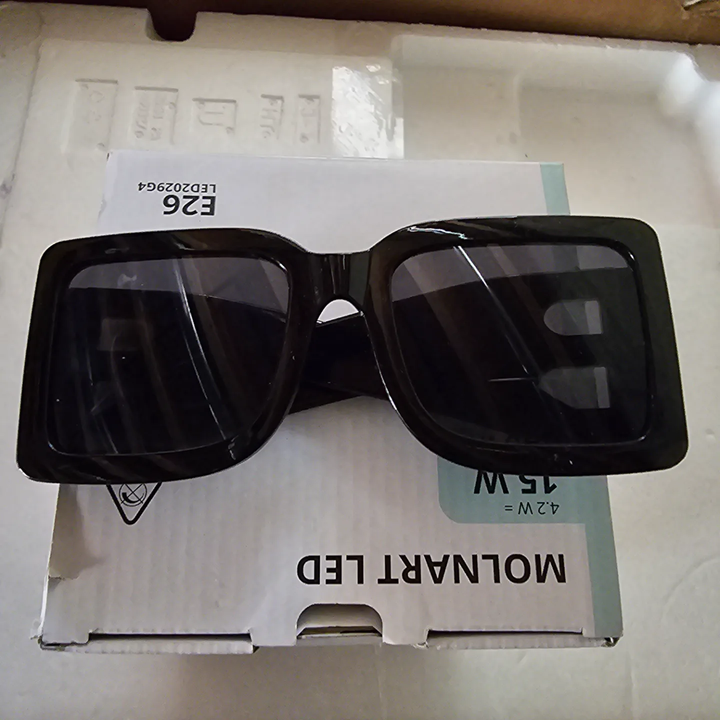 BlackSunglasses thumbnail