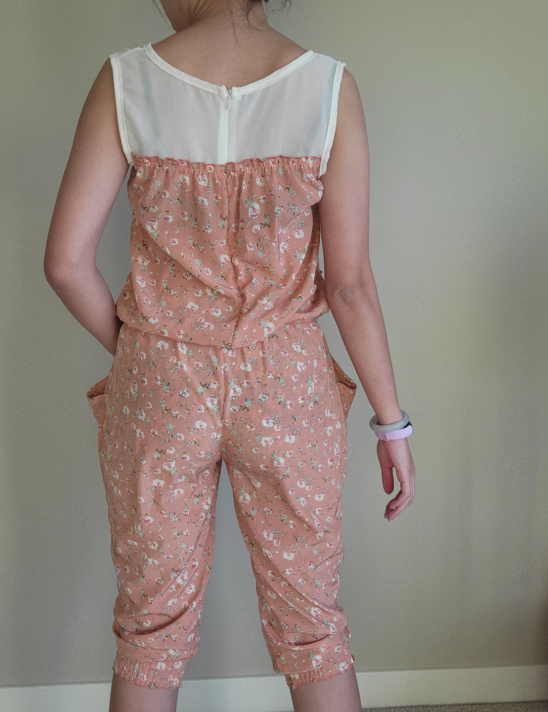 Floral jumpsuit with layered lace detail - photo 3
