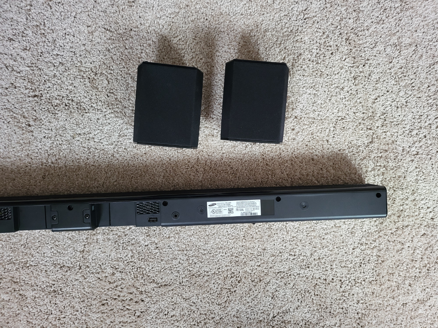 Samsung 4.1 Soundbar with Subwoofer & Wireless Speakers - photo 2