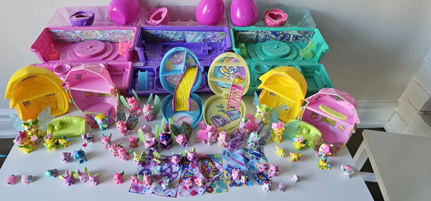 Huge lot of Hatchimals toys image indicator(4)