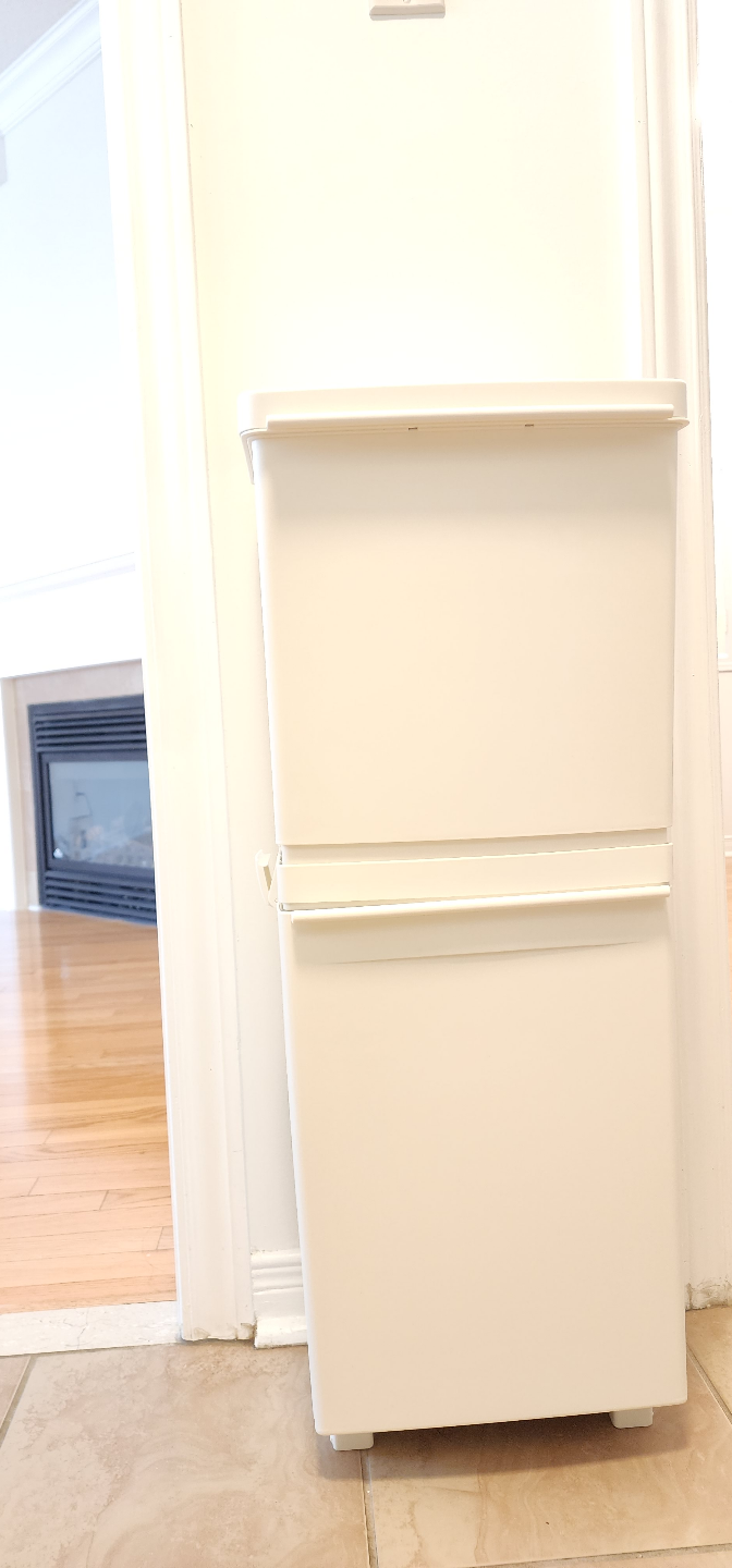 [Brand New] Two-Compartment Step Trash Can - White