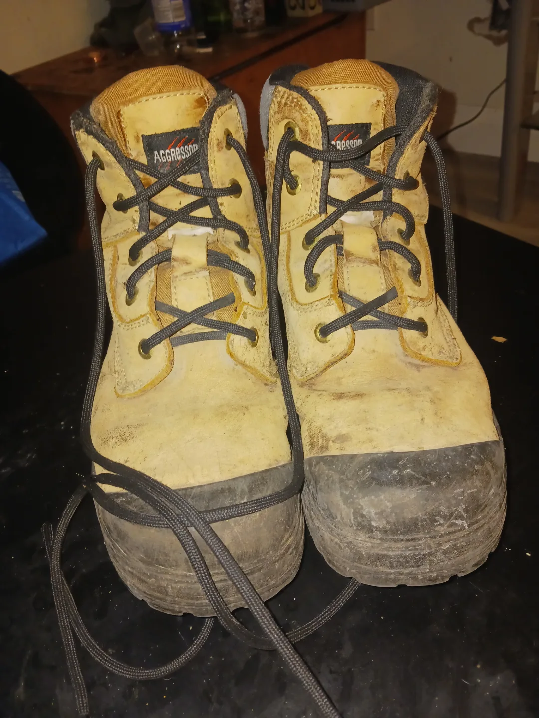 Used work boots thumbnail