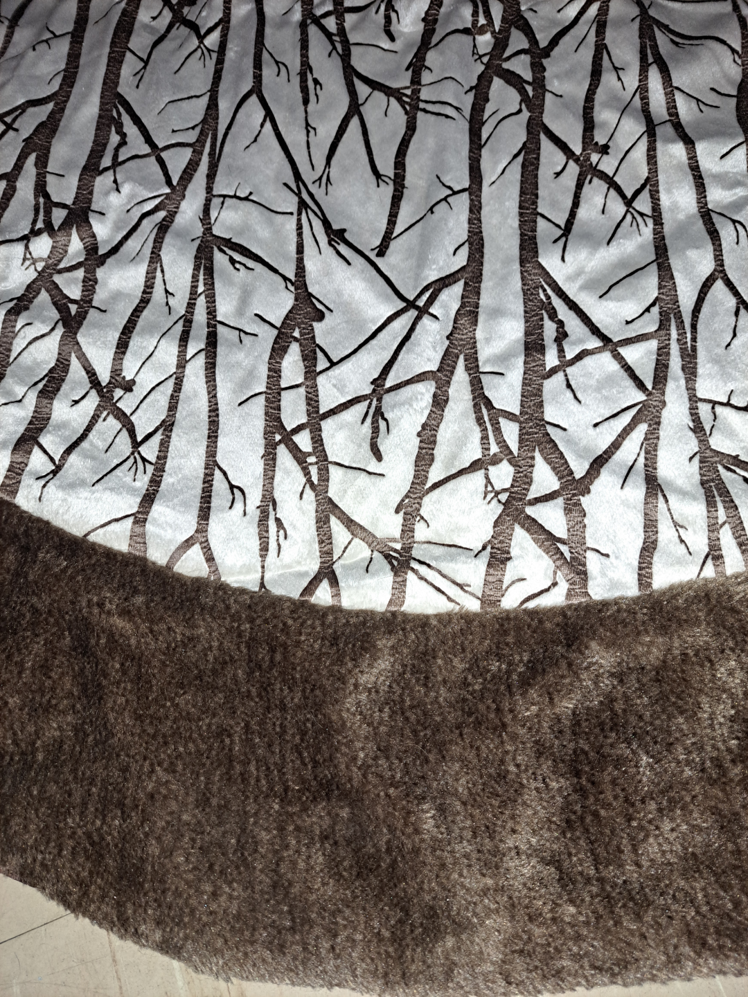 Beautiful Christmas Tree Skirt - photo 2