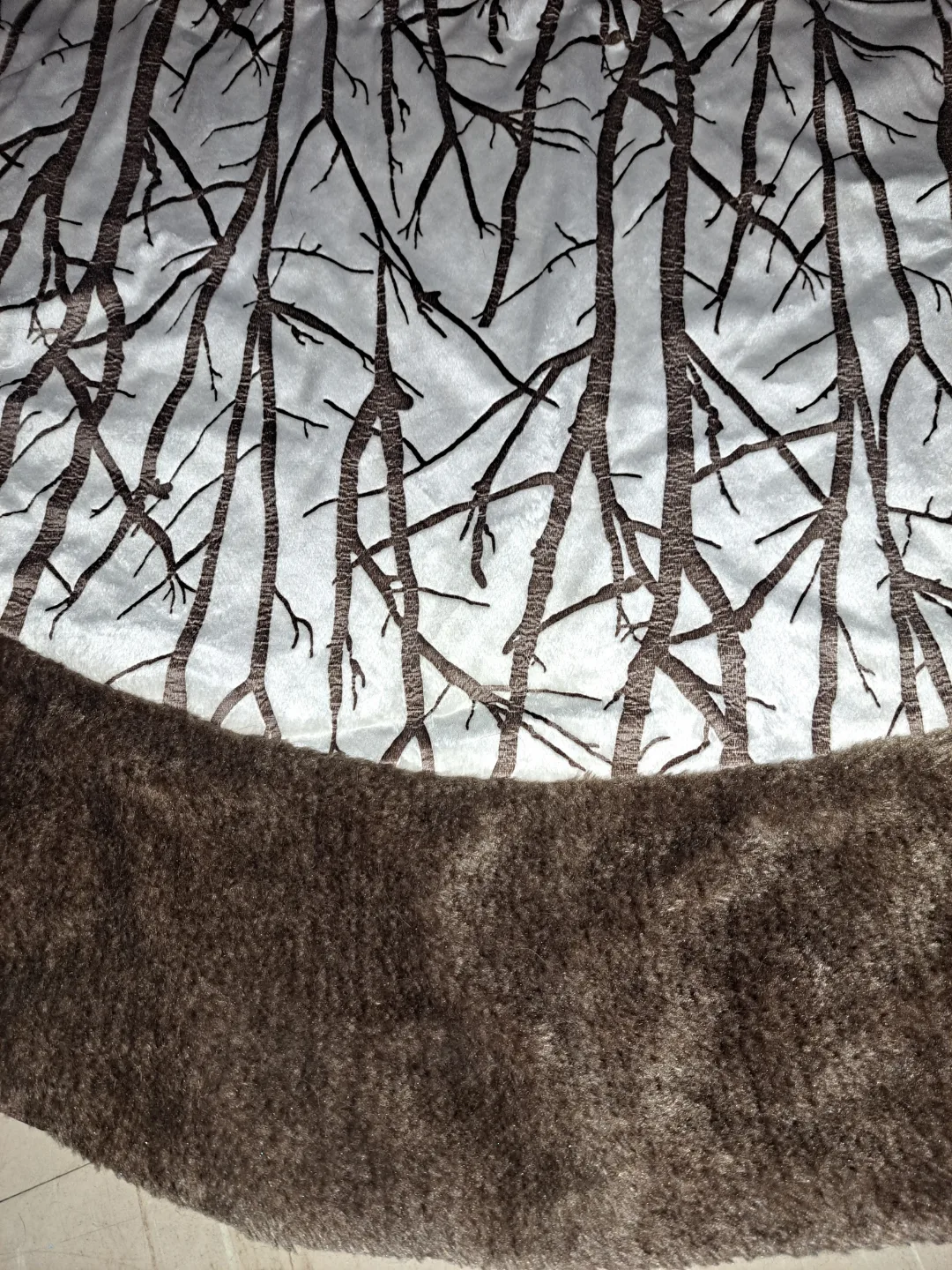 Beautiful Christmas Tree Skirt image indicator(2)