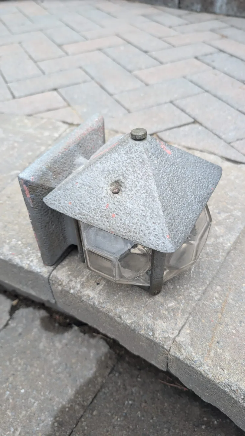 Vintage Outdoor Light Fixture thumbnail