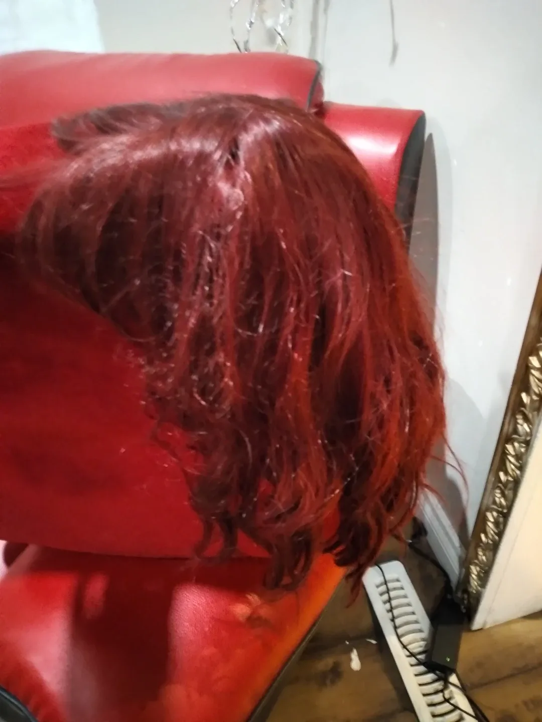 Red wavy wig thumbnail
