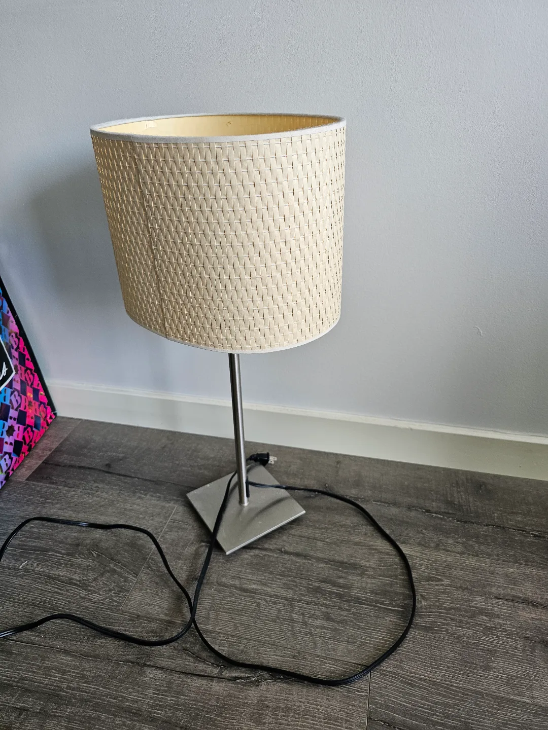 Modern Table Lamp with Woven Shade thumbnail