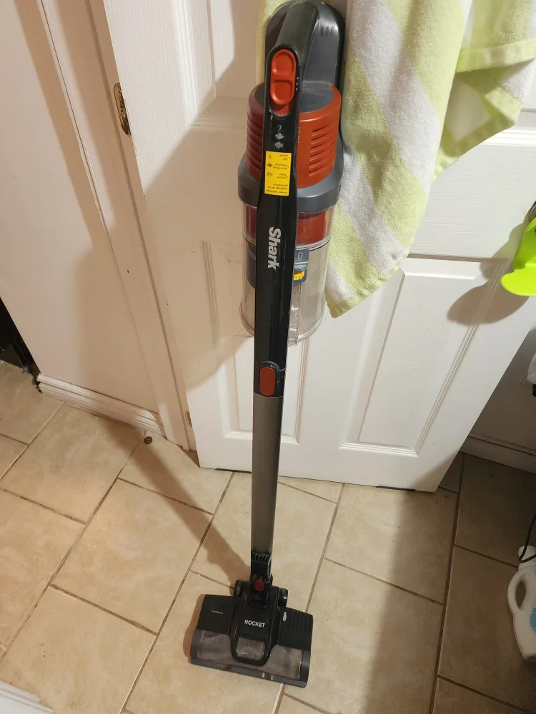 Shark® IX140C Cordless Pet Stick Vacuum thumbnail