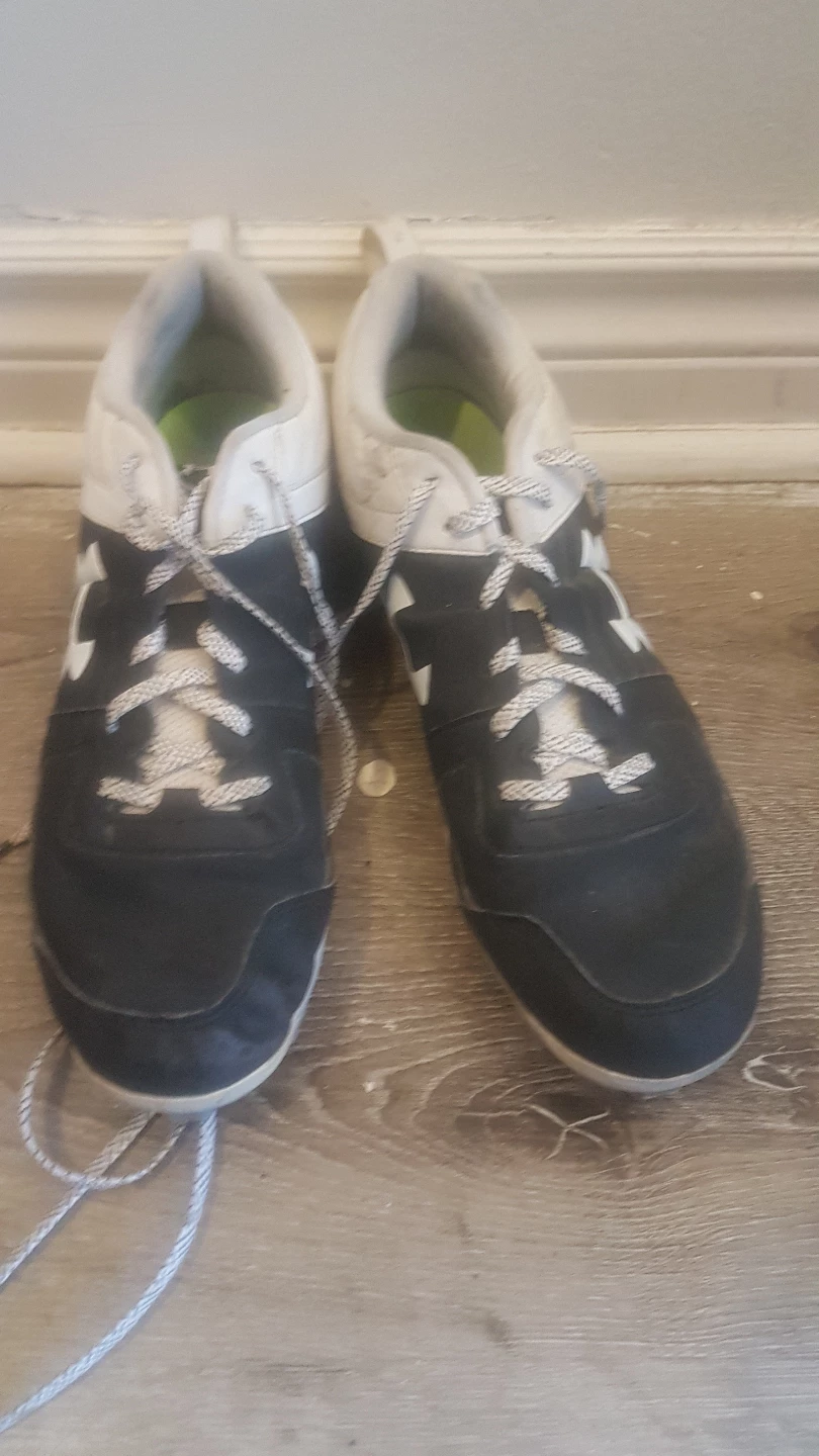 Under Armour Baseball Cleats