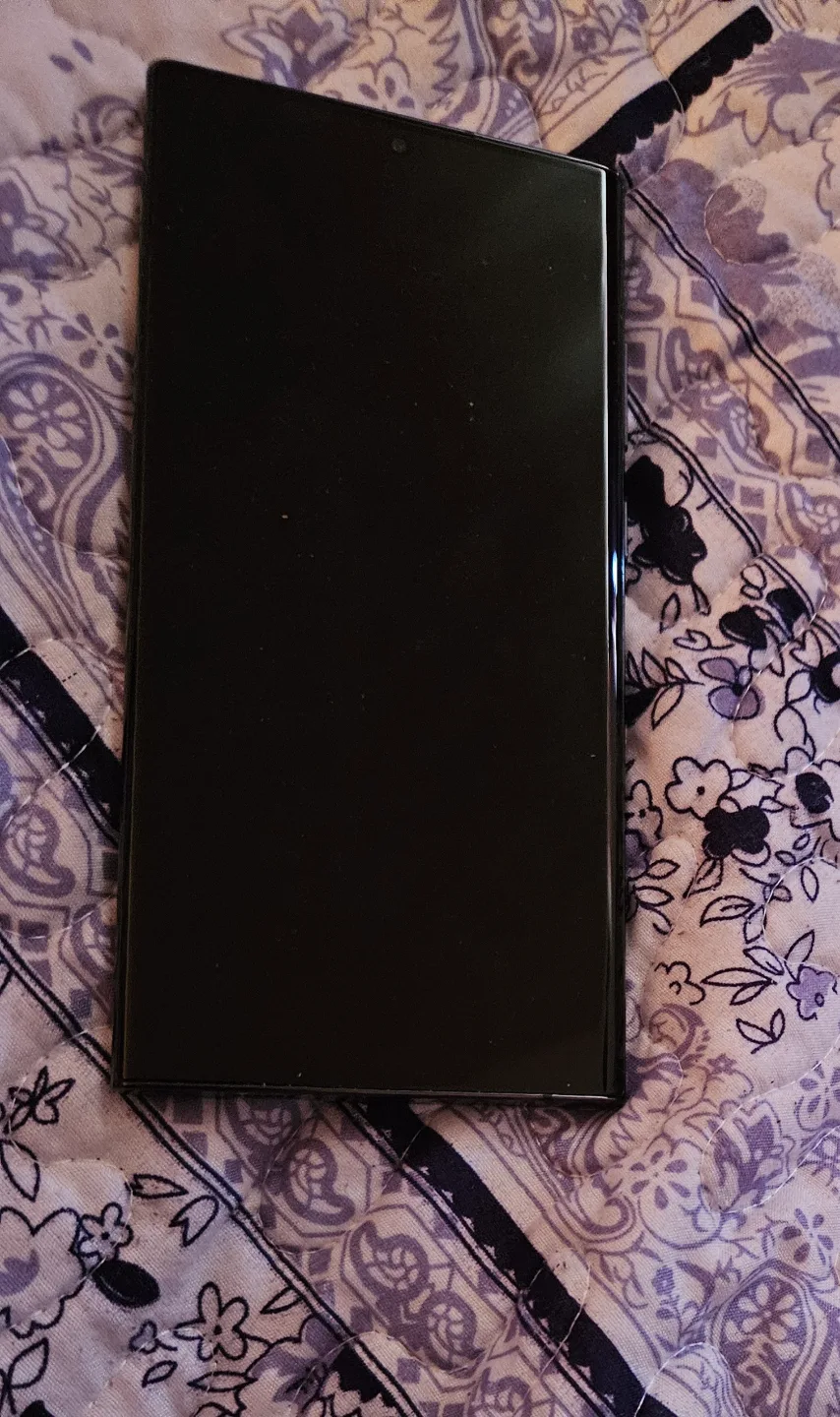 LN)Samsung Galaxy S22 128GB Ultra unlocked thumbnail