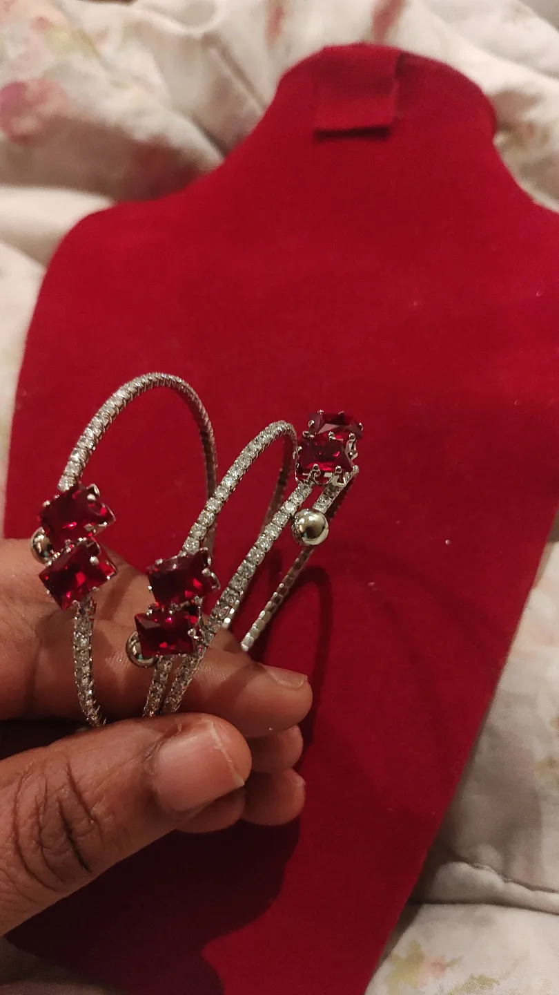 Stunning Red and Clear Cubic Zirconia Bangle Set image indicator(4)