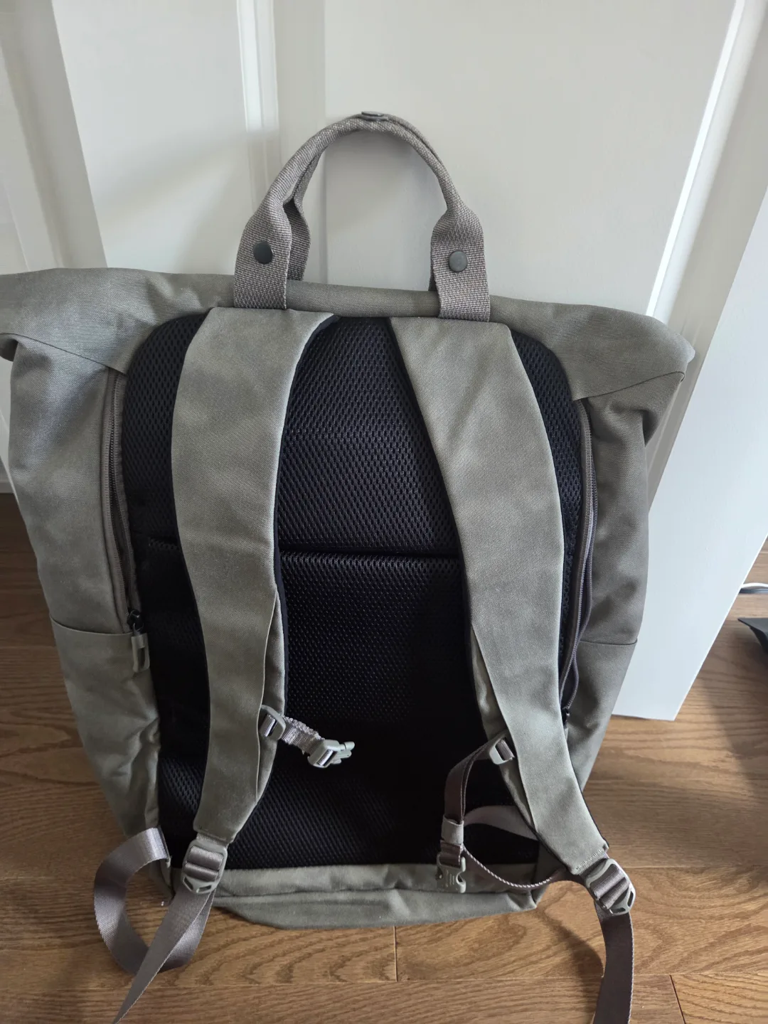 Lululemon City Adventurer Backpack - Grey image indicator(3)
