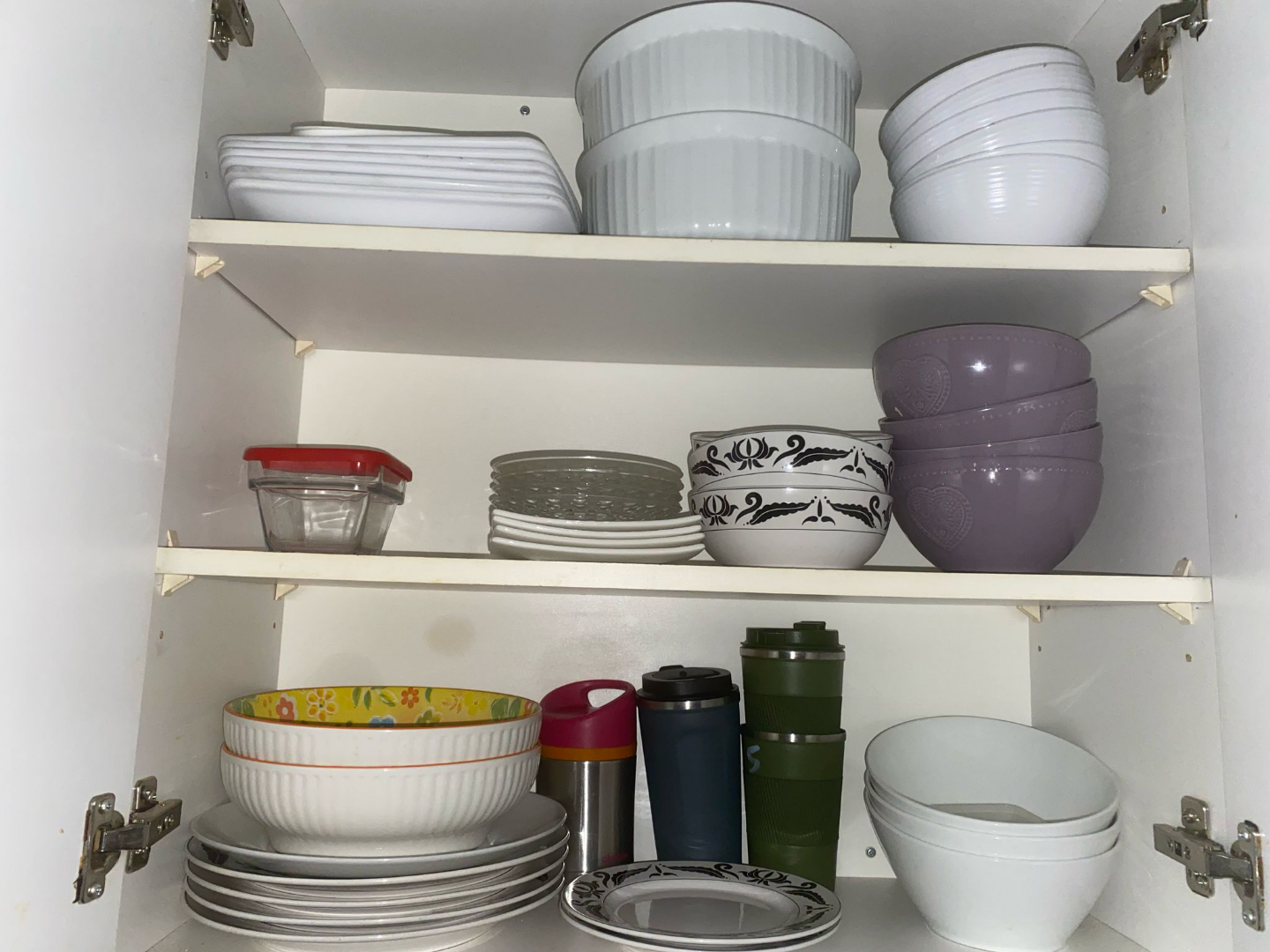 Kitchenware Bundle: Plates, Bowls, Cups, and Glasses