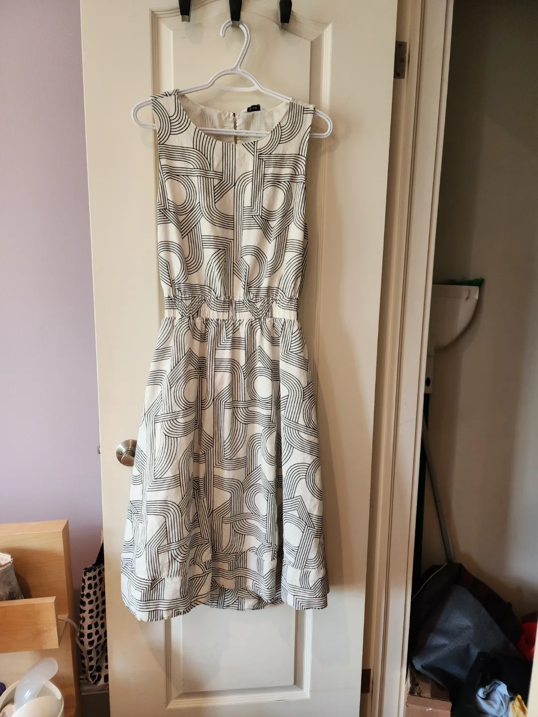 Black and White Geometric Midi Dress thumbnail