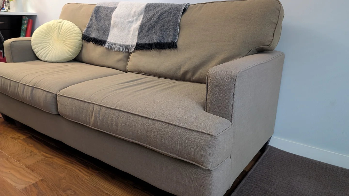 Green fabric Sofa thumbnail