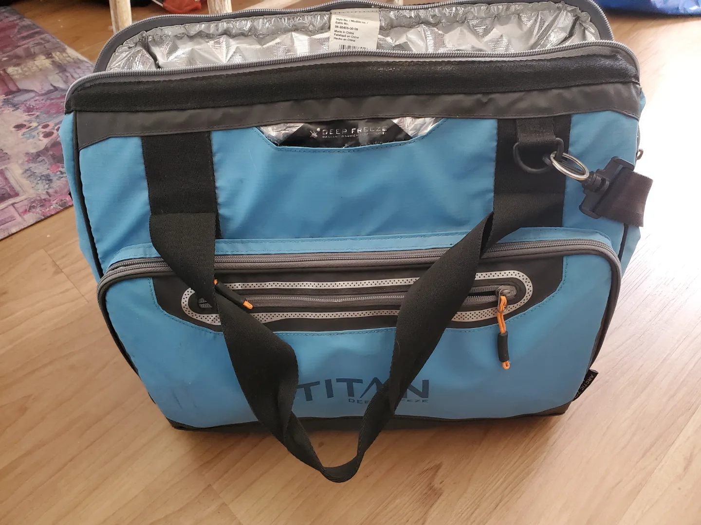 Titan Deep Freeze Cooler Bag thumbnail