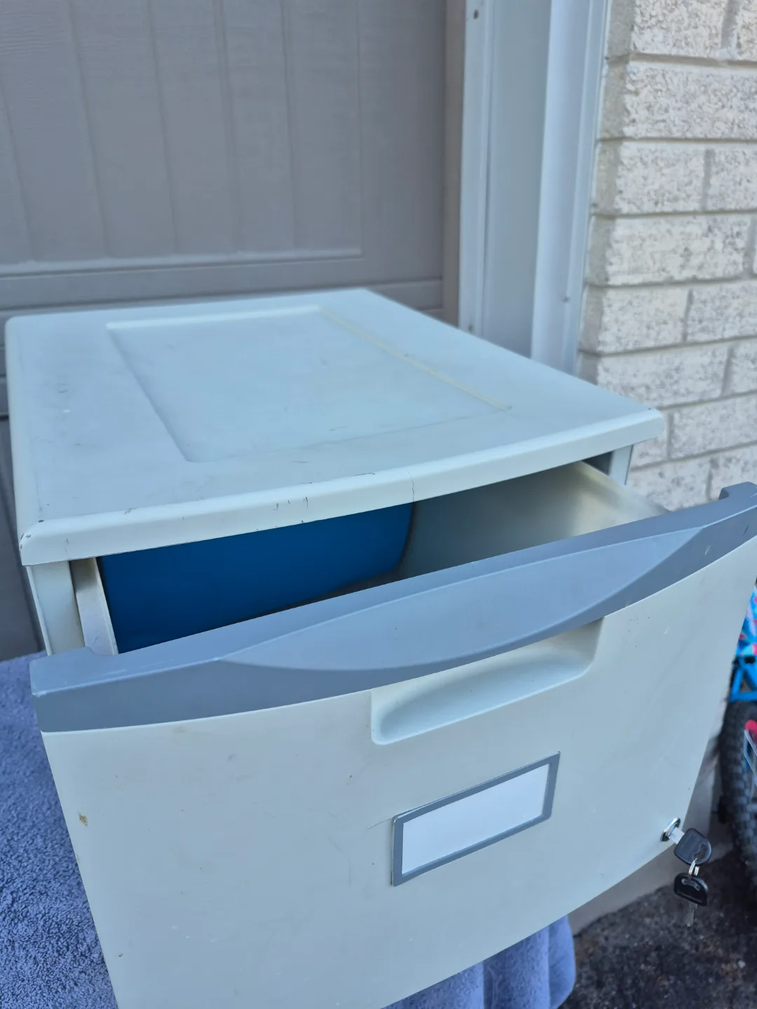 Portable Locking File Cabinet image indicator(2)