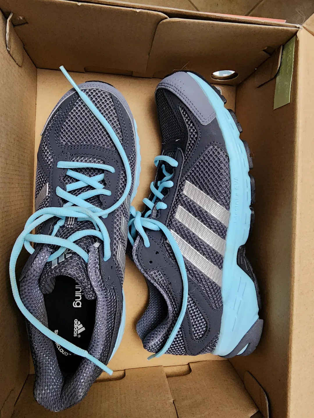 New Adidas Women's Running Shoes thumbnail