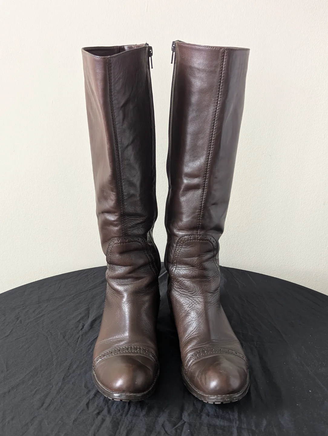 Brown Leather Riding Boots thumbnail