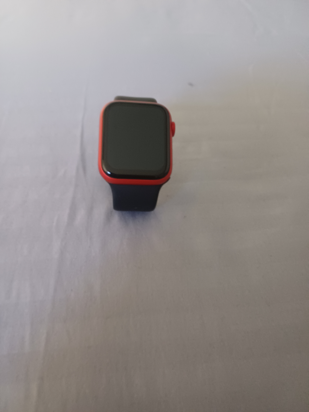 HW22 Smartwatch - Red with Black Band