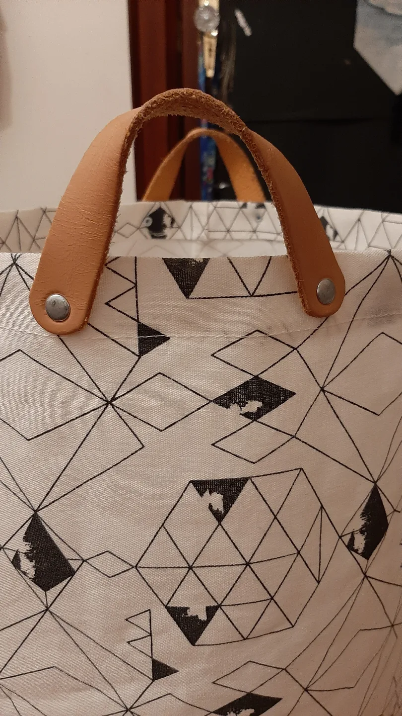 IKEA Laundry Basket with Leather Handles image indicator(5)