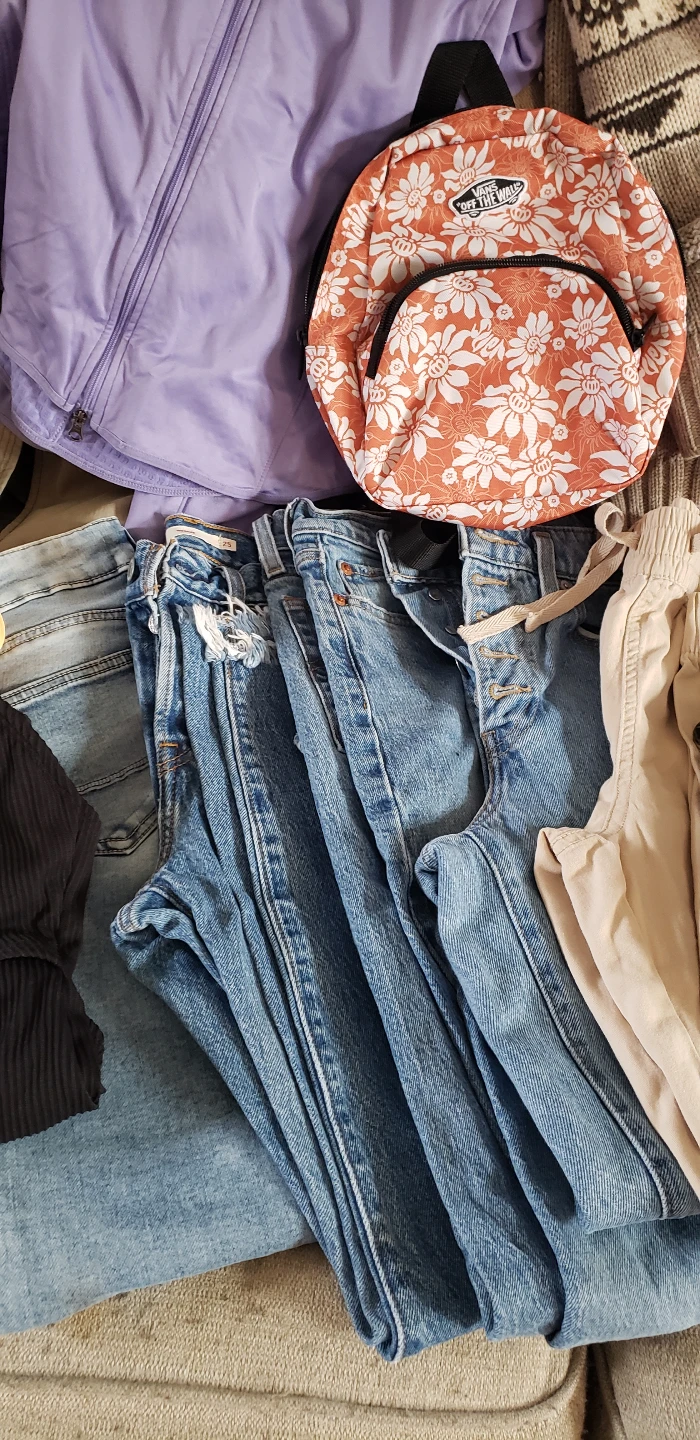 Ladies/girls brand name clothing lot xs/sm. Everything included - photo 3