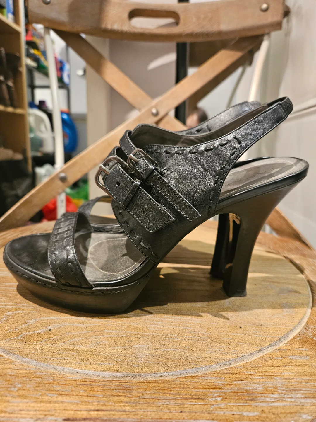 Black Tahari heeled- Size 7 image indicator(2)