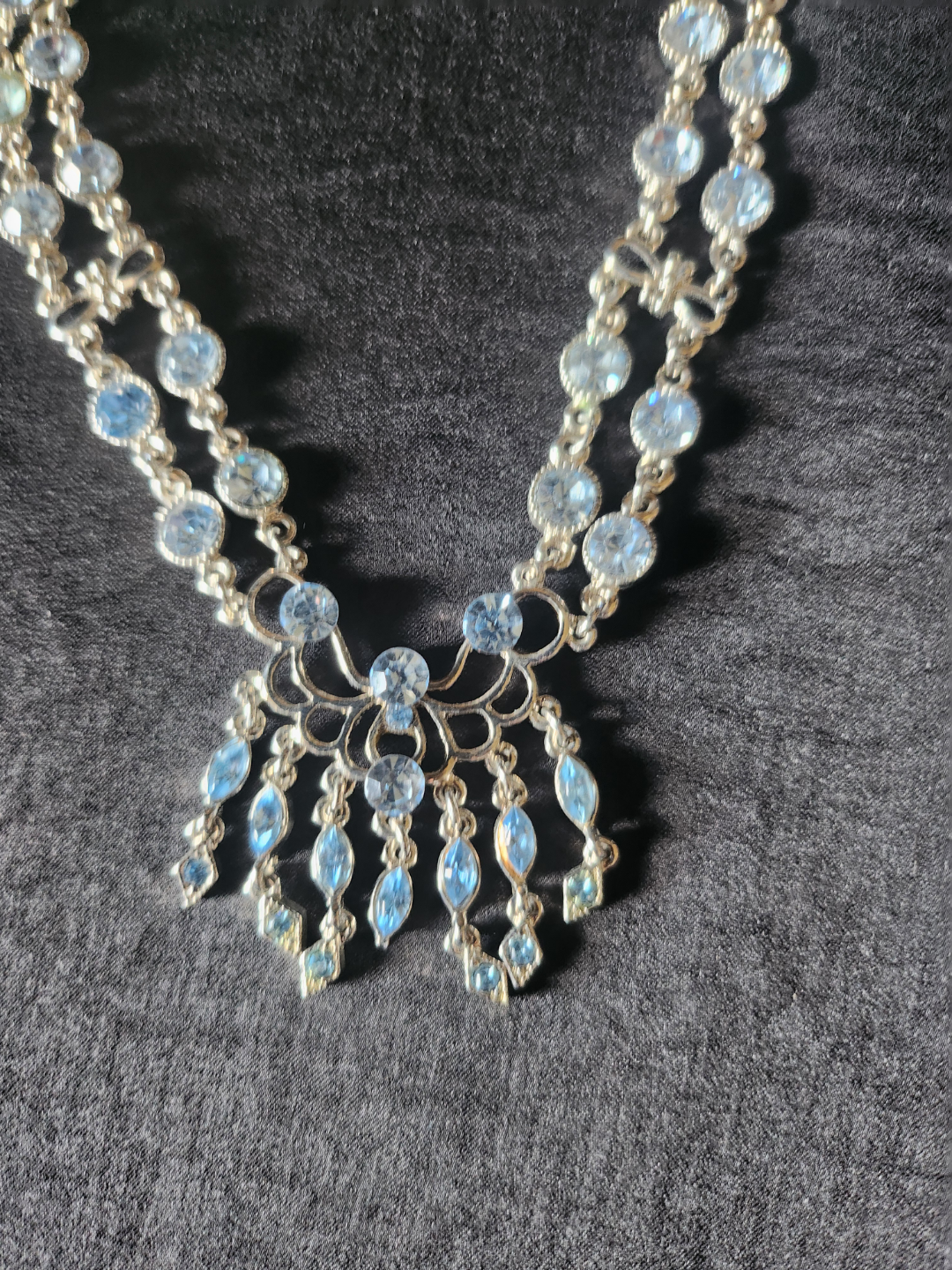 Stunning Light Blue Crystal Necklace and Earring Set - photo 2