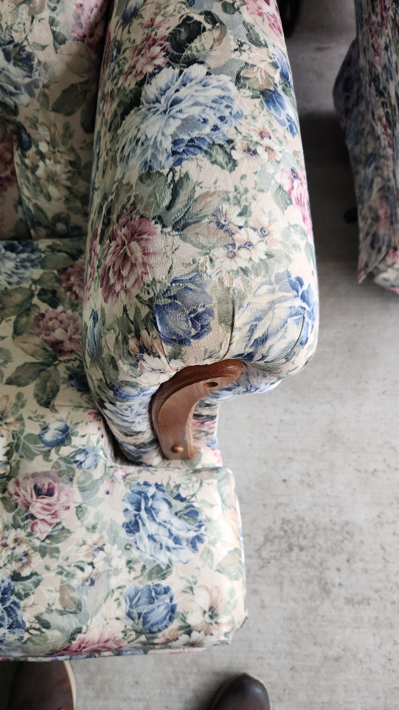 Floral Sofa and Swivel Chair Set - photo 4