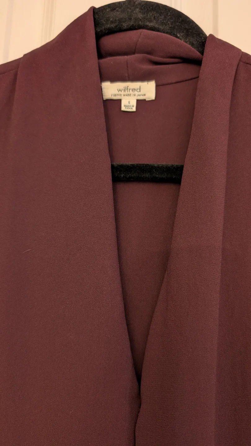 Wilfred Burgundy Sleeveless Top Size 2 image indicator(2)