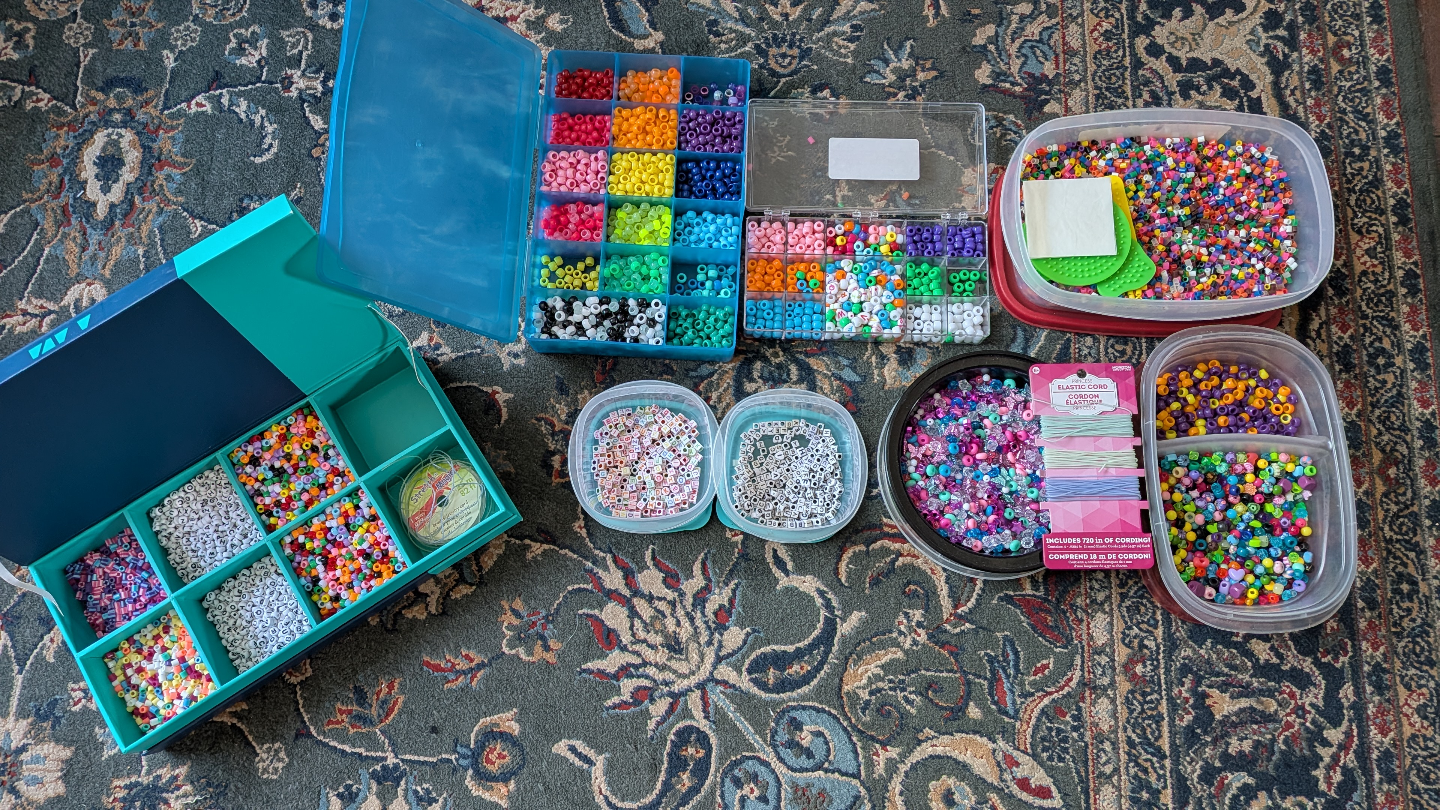**FREE** Take all - Pony Beads, Alphabet Beads & Perler Kit