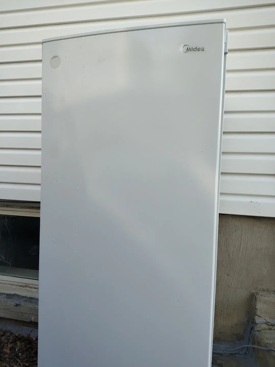 Midea Compact Upright Freezer thumbnail