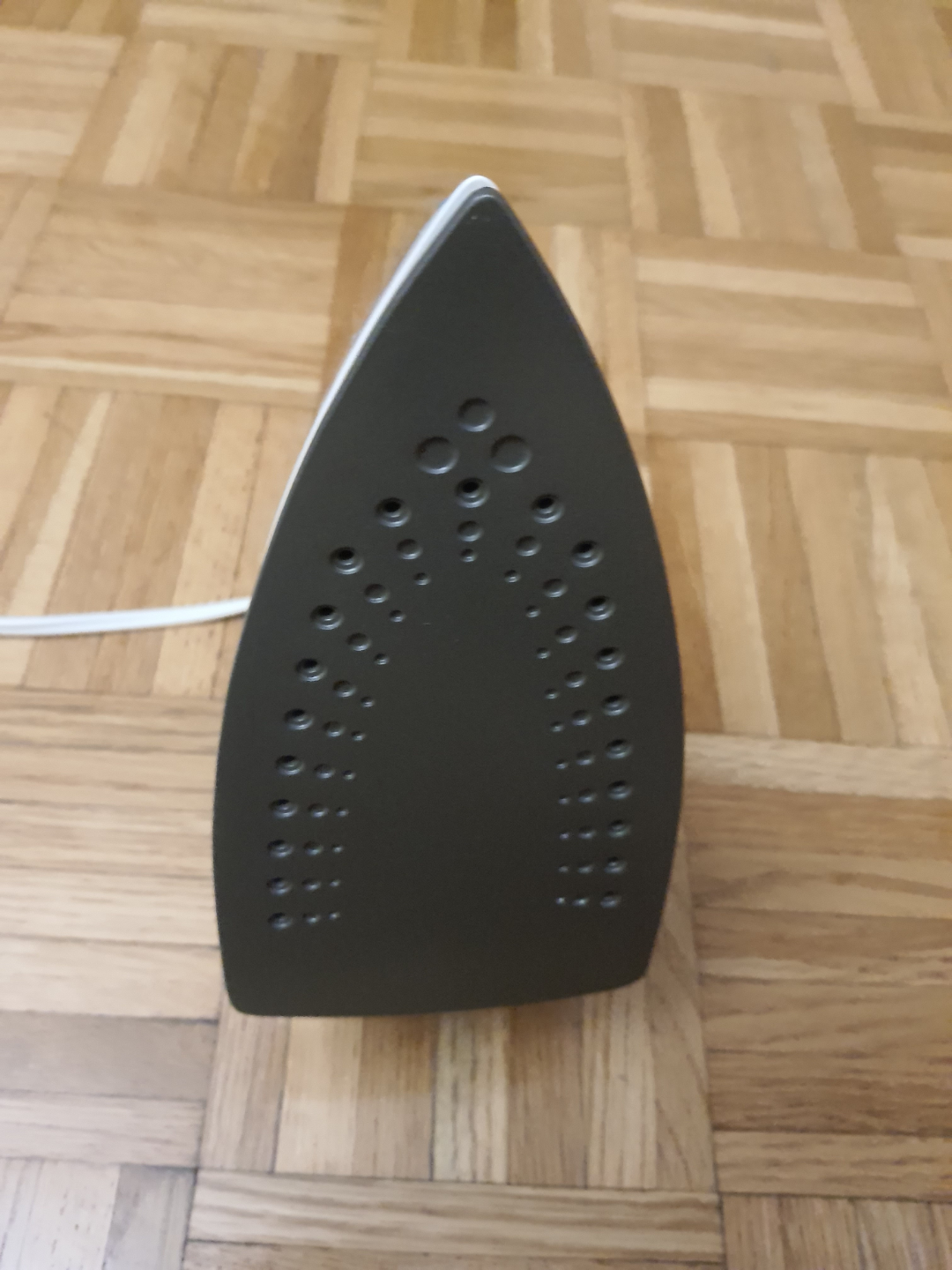 Black+Decker Easy Steam Nonstick Iron - photo 3