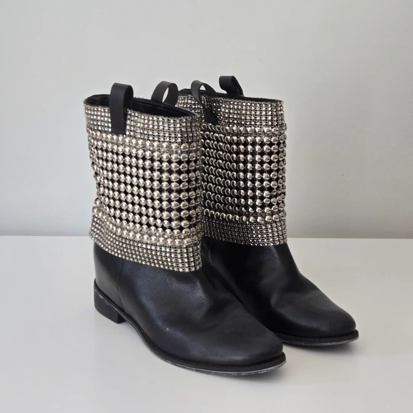 Black boots, Size 8 US (Schutz) thumbnail